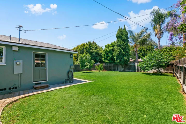 5861 E Fairbrook Street, Long Beach, California 90815