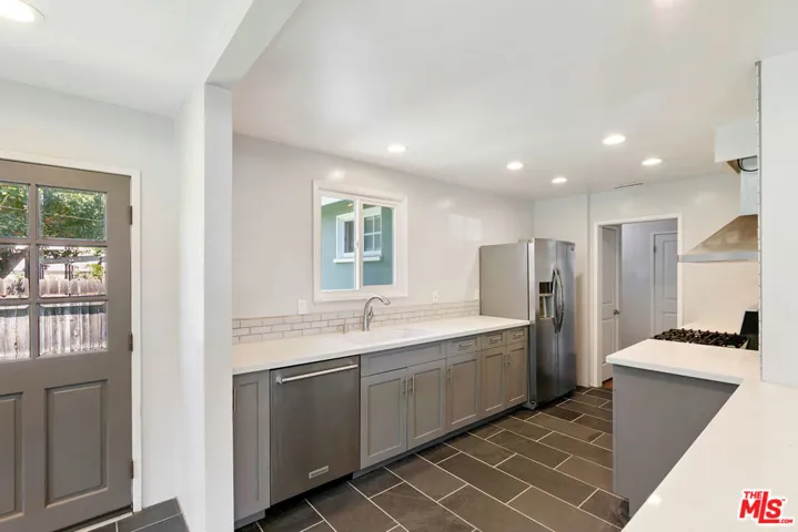 5861 E Fairbrook Street, Long Beach, California 90815