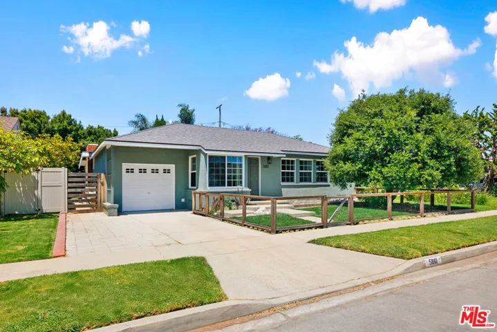 5861 E Fairbrook Street, Long Beach, California 90815