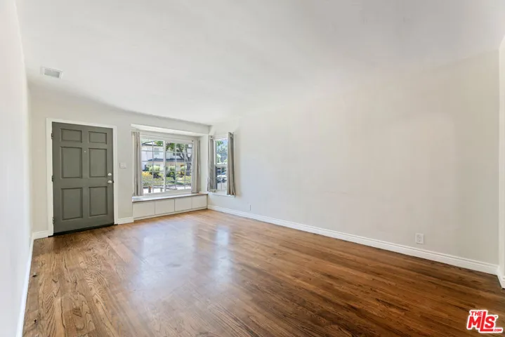 5861 E Fairbrook Street, Long Beach, California 90815