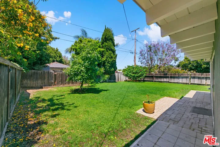 5861 E Fairbrook Street, Long Beach, California 90815