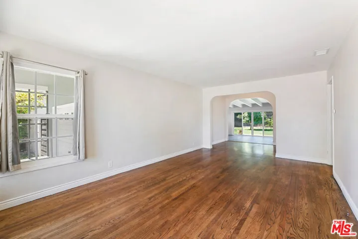 5861 E Fairbrook Street, Long Beach, California 90815