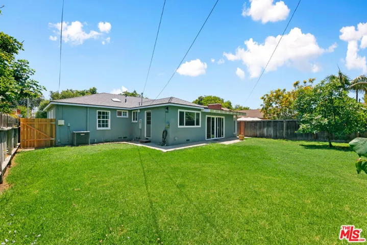 5861 E Fairbrook Street, Long Beach, California 90815