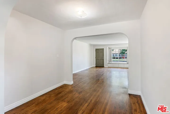 5861 E Fairbrook Street, Long Beach, California 90815
