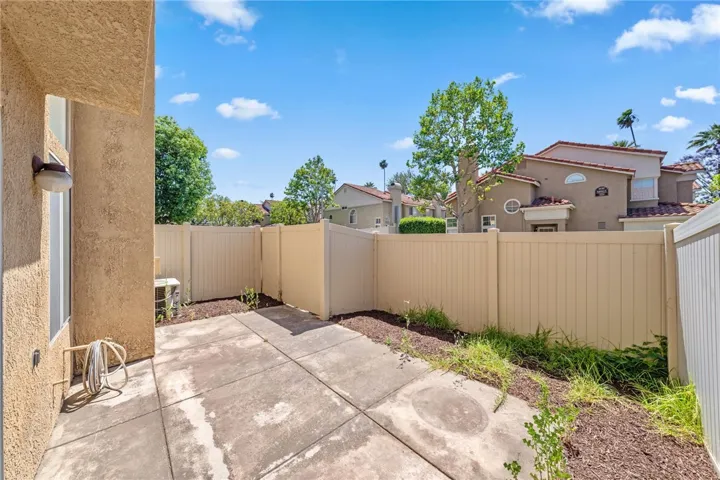 Welcoming backyard
