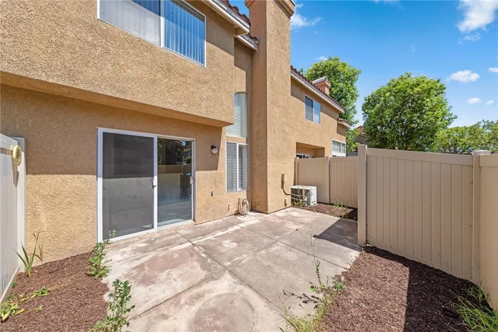 3,484 lot size