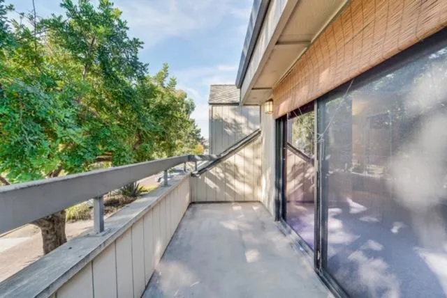 670 San Antonio Road 35, Palo Alto, California 94306