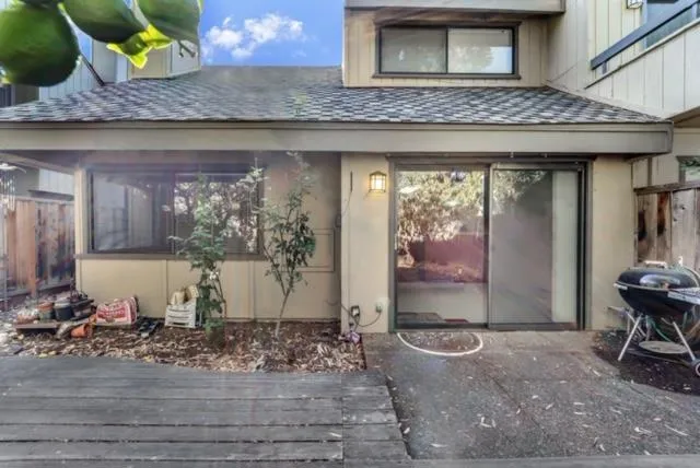 670 San Antonio Road 35, Palo Alto, California 94306