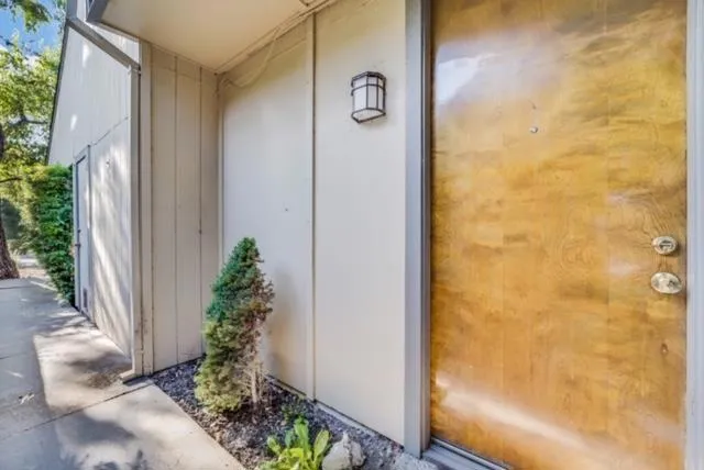 670 San Antonio Road 35, Palo Alto, California 94306