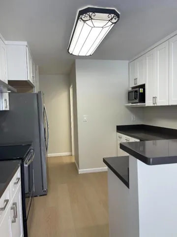 670 San Antonio Road 35, Palo Alto, California 94306