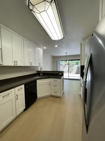 670 San Antonio Road 35, Palo Alto, California 94306
