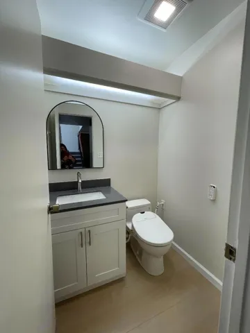 670 San Antonio Road 35, Palo Alto, California 94306