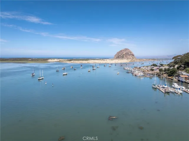 Minutes from the bay and Morro Rock