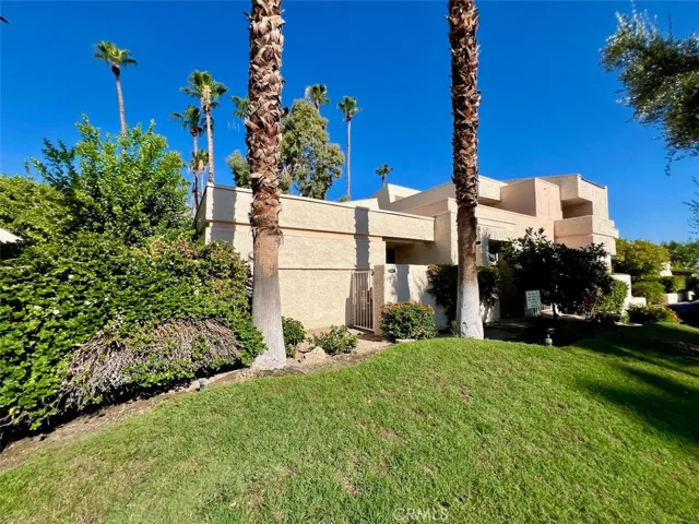 1651 S Cerritos Drive, Palm Springs, California 92264