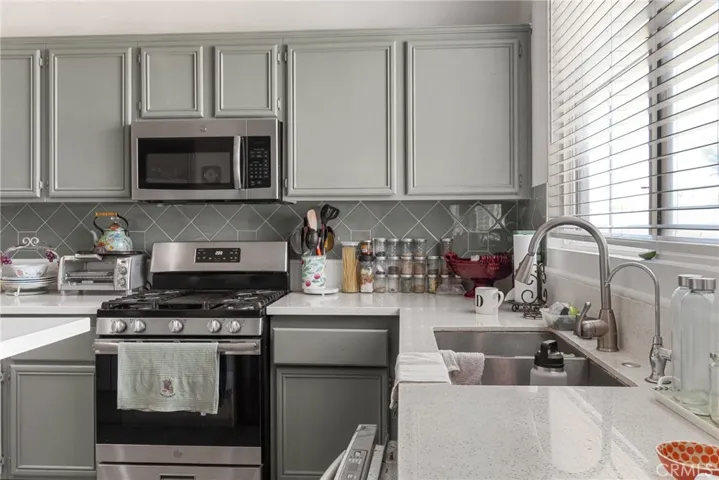 36742 James Pl, Palmdale, California 93550