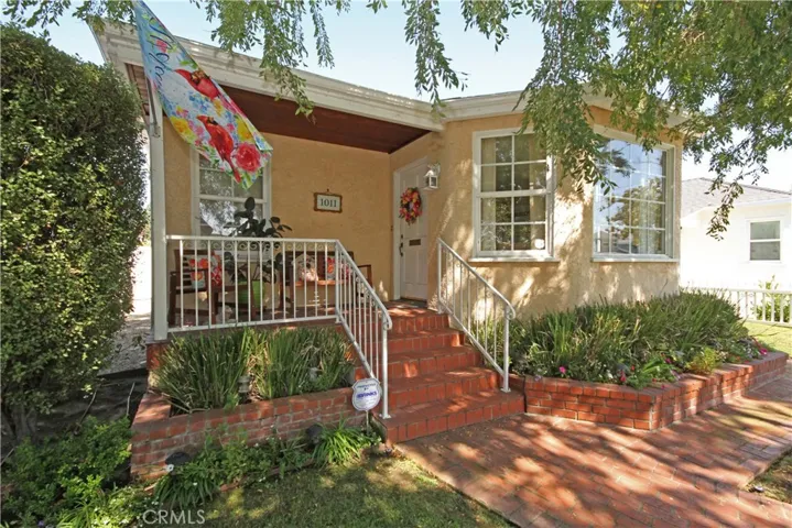 1011 Acacia Avenue, Torrance, California 90501