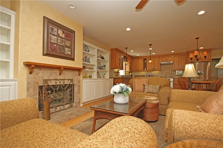 1011 Acacia Avenue, Torrance, California 90501