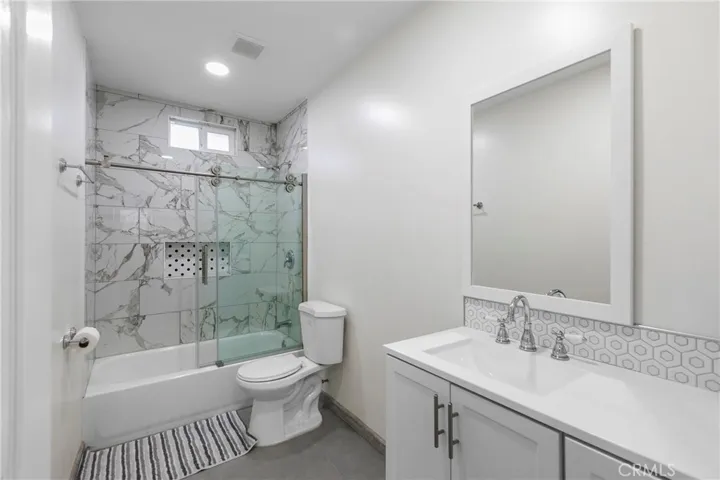1065 Olive Ave, Long Beach, California 90813