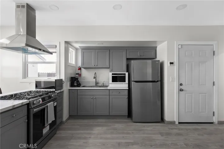 1065 Olive Ave, Long Beach, California 90813