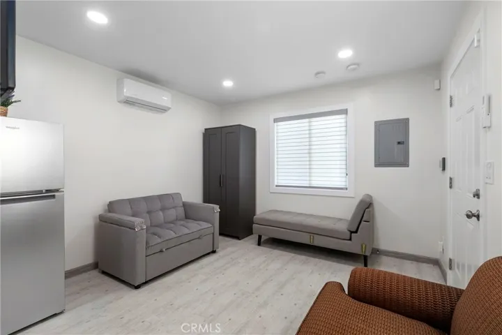 1065 Olive Ave, Long Beach, California 90813