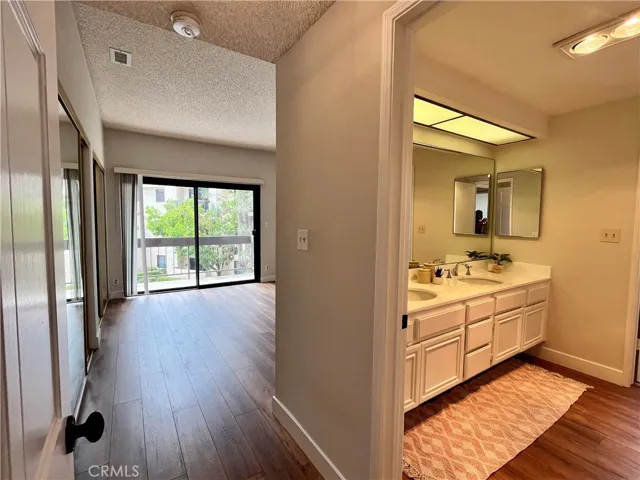 8180 Manitoba Street 356, Playa Del Rey, California 90293