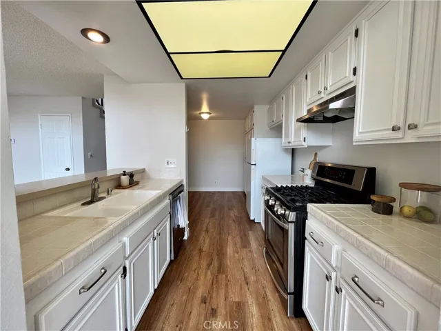 8180 Manitoba Street 356, Playa Del Rey, California 90293