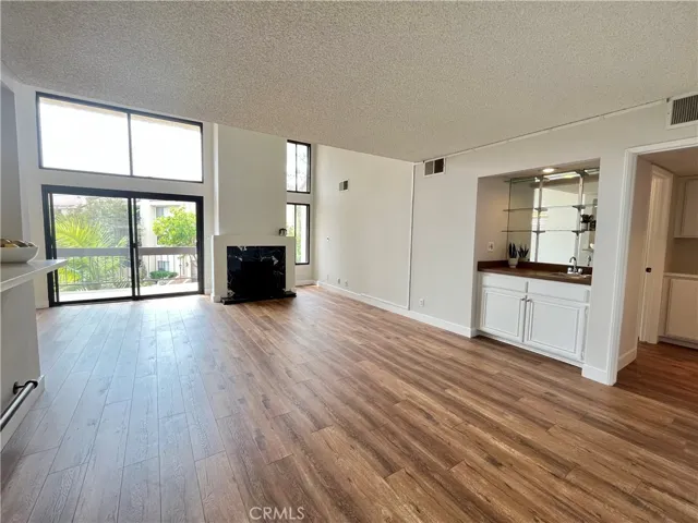 8180 Manitoba Street 356, Playa Del Rey, California 90293