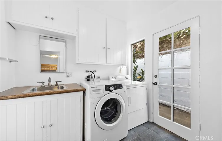 862 Summit Drive, Laguna Beach, California 92651