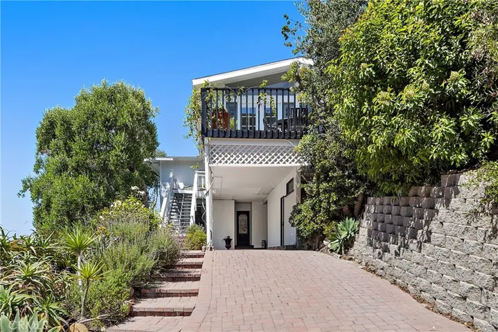 862 Summit Drive, Laguna Beach, California 92651