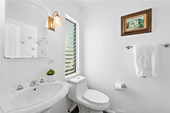 862 Summit Drive, Laguna Beach, California 92651