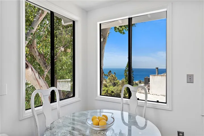 862 Summit Drive, Laguna Beach, California 92651