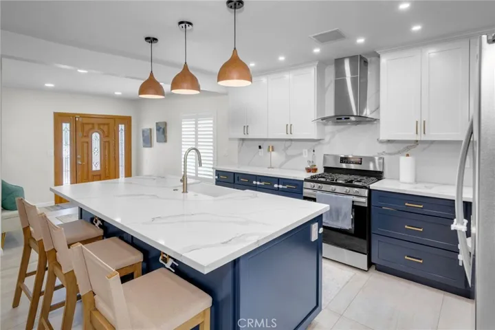 8545 Parrot Avenue, Downey, California 90240