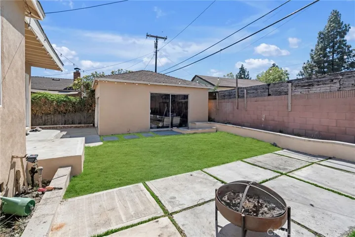 8545 Parrot Avenue, Downey, California 90240