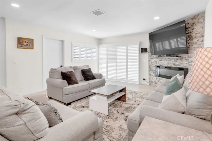 8545 Parrot Avenue, Downey, California 90240