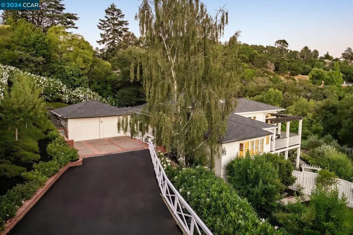 24 Southwood Dr, Orinda, California 94563