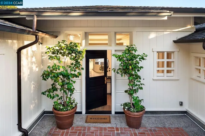 24 Southwood Dr, Orinda, California 94563