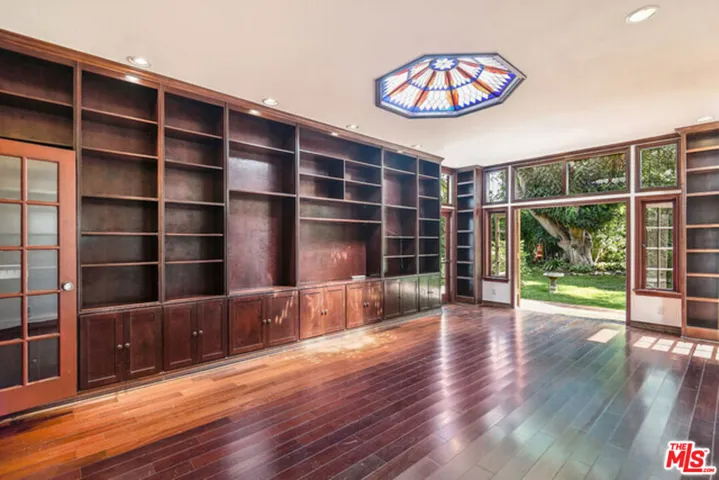 921 26th Street, Santa Monica, California 90403