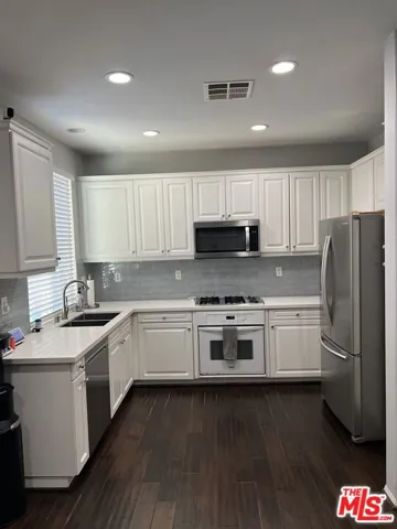 3636 W Medici Lane, Inglewood, California 90305