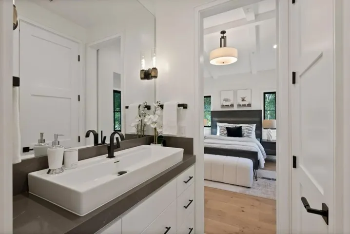 1480 Byron Street, Palo Alto, California 94301