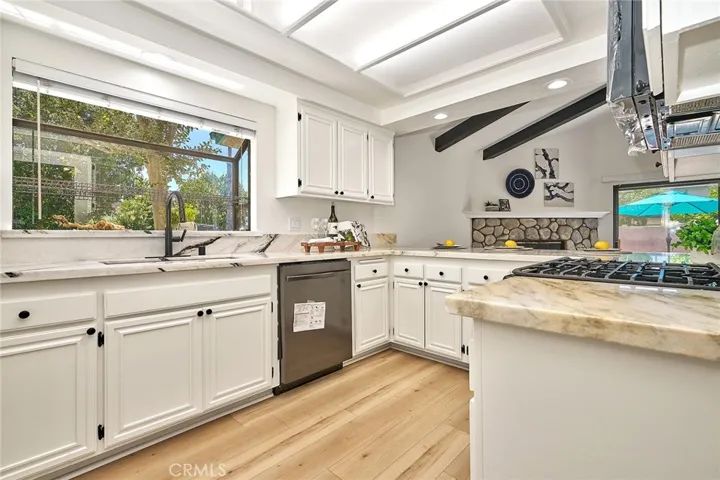 18424 Keswick Street 9, Reseda, California 91335
