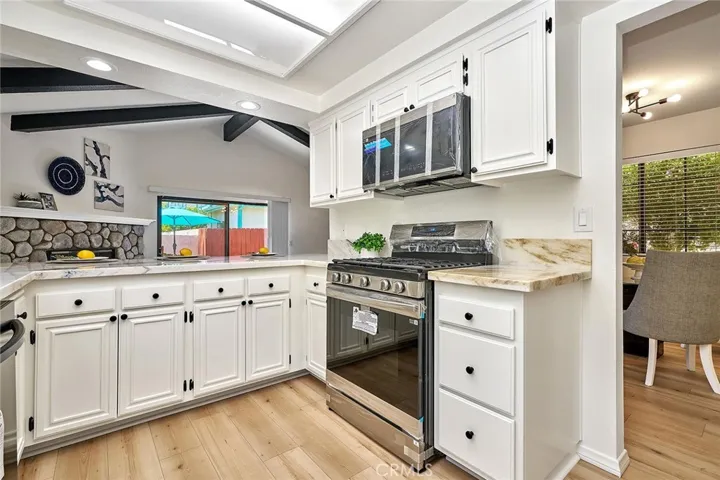 18424 Keswick Street 9, Reseda, California 91335