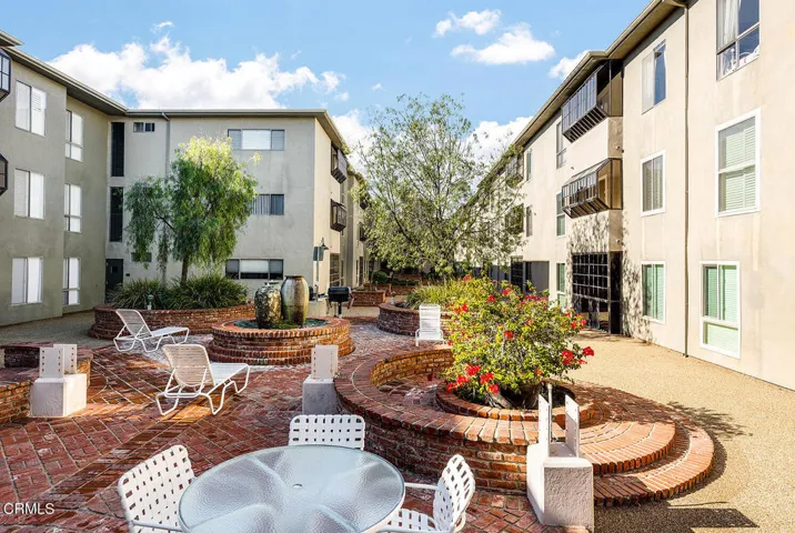 330 S Mentor Ave #338 020-mls
