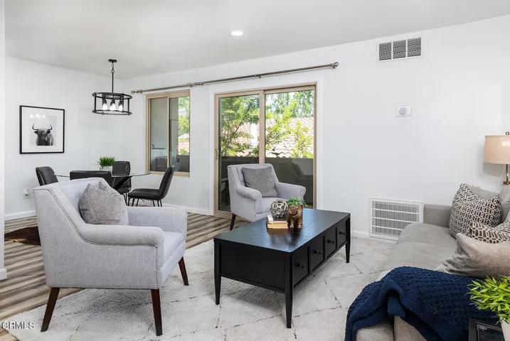 330 S Mentor Ave #338 007-mls
