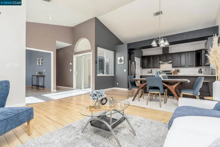 910 Mccoy Creek Ct, Suisun City, California 94585-3786