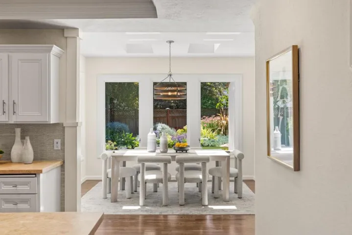 135 Pacific Avenue, Pacific Grove, California 93950