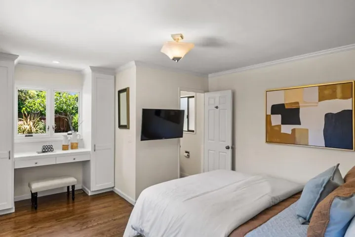 135 Pacific Avenue, Pacific Grove, California 93950