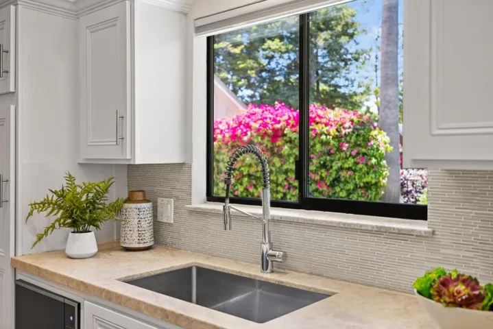 135 Pacific Avenue, Pacific Grove, California 93950