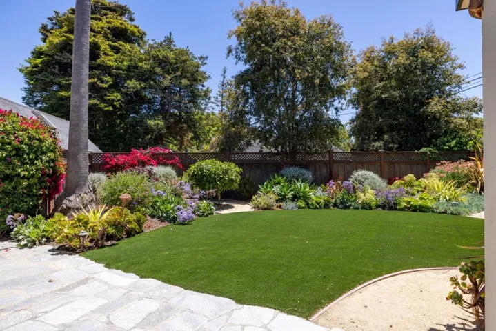 135 Pacific Avenue, Pacific Grove, California 93950