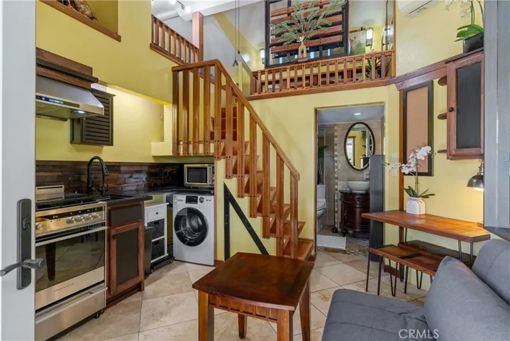 6107 Monero Dr Adu, Rancho Palos Verdes, California 90275