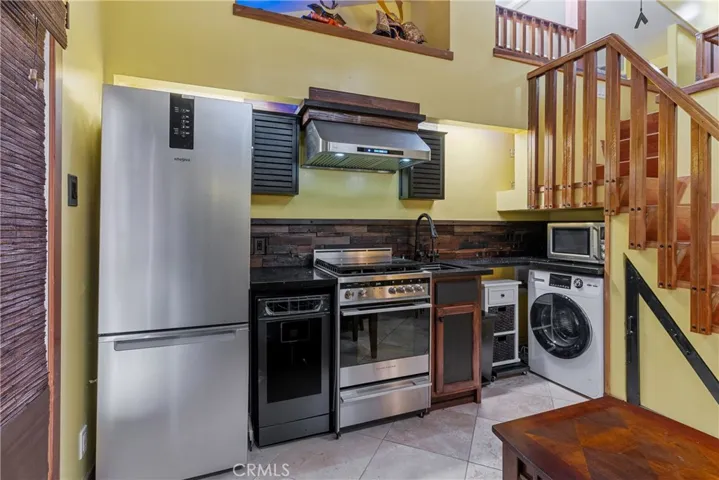 6107 Monero Dr Adu, Rancho Palos Verdes, California 90275